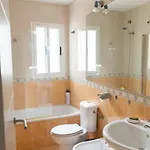 Pasquin Apartment *